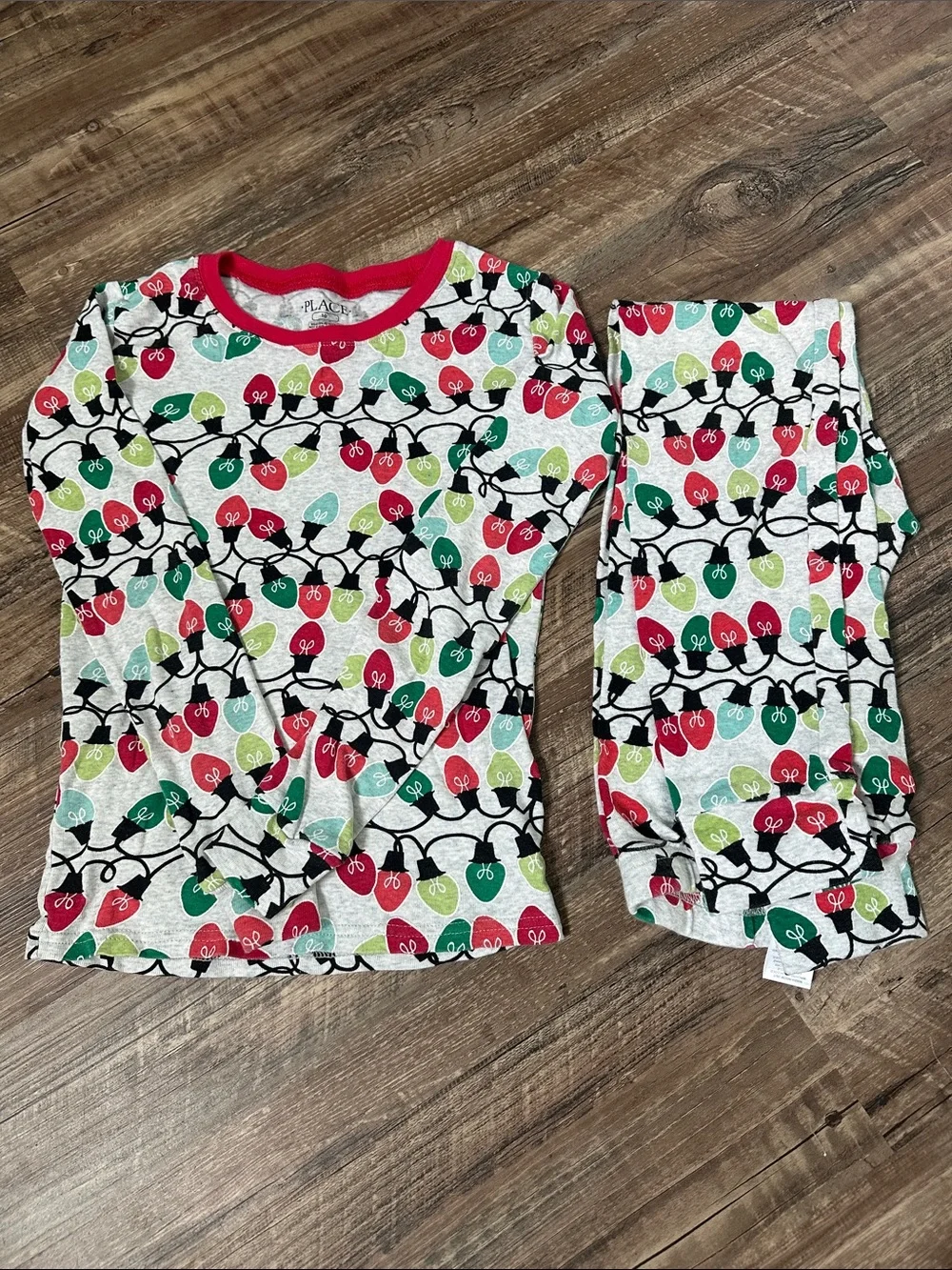 The Children’s Place Kids Christmas/Holiday Pajama Set - Glows in Dark!